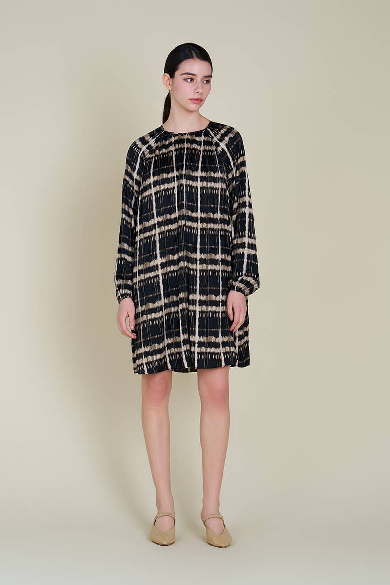 PLEATED PRINT MINI DRESS