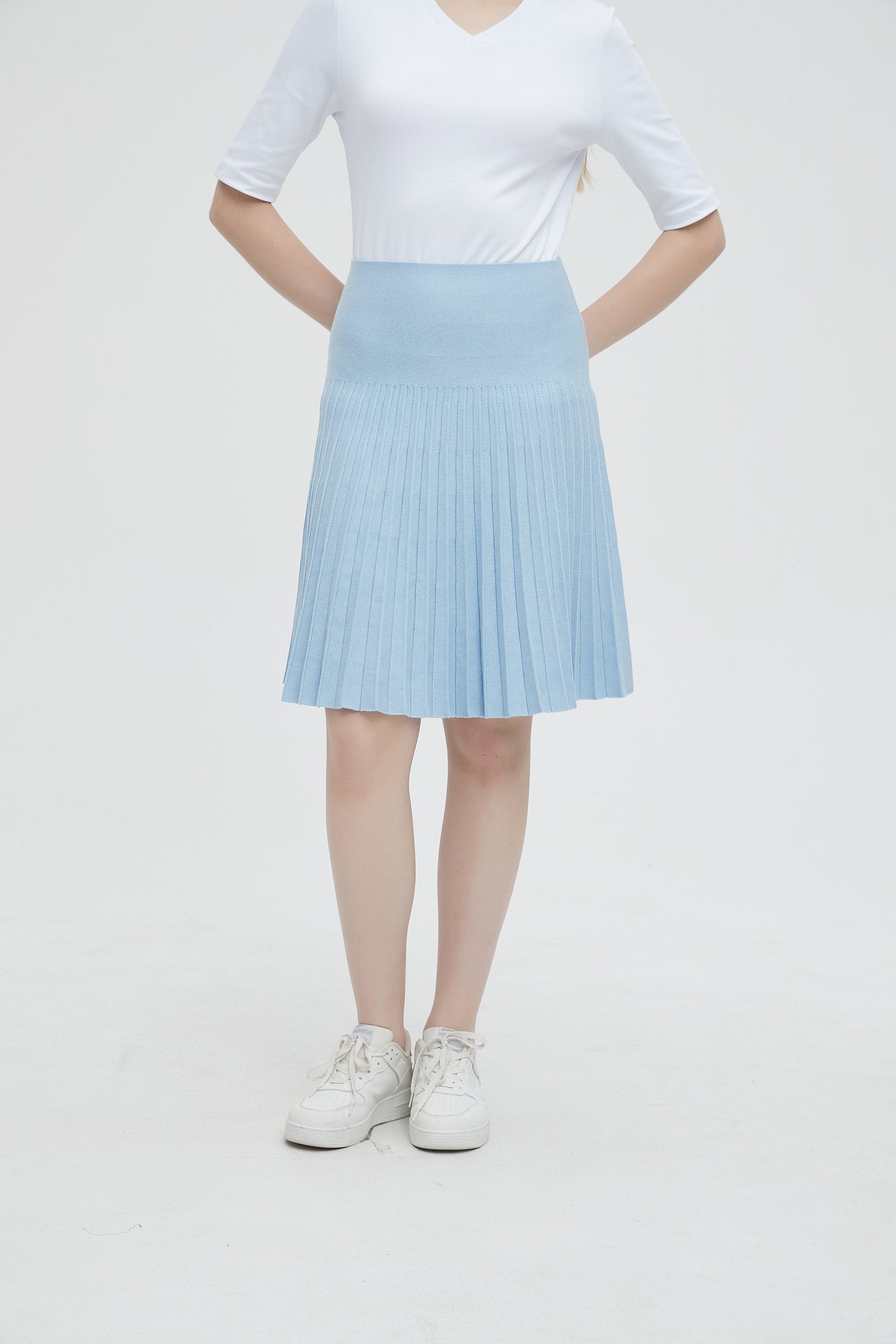 MM YEAR ROUND PLEATED - ICE BLUE