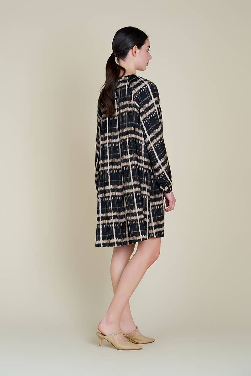 PLEATED PRINT MINI DRESS