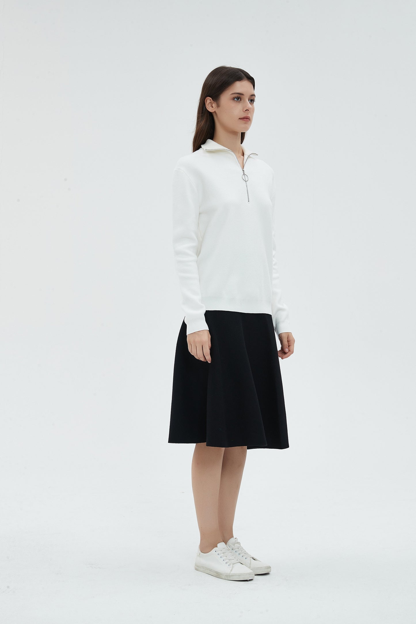 MM COZY ZIPPER COLLAR SWEATER - OFF WHITE