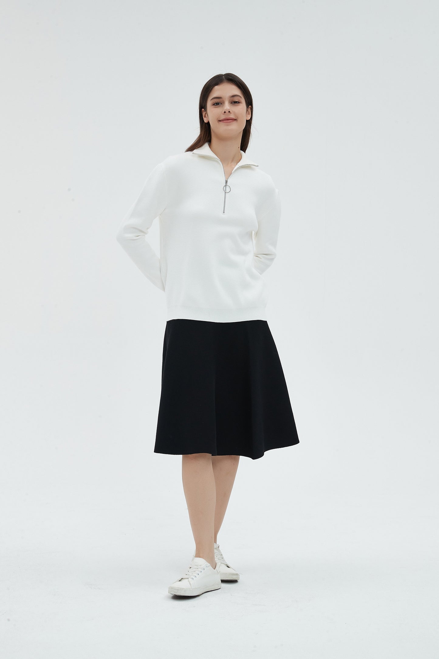 MM COZY ZIPPER COLLAR SWEATER - OFF WHITE