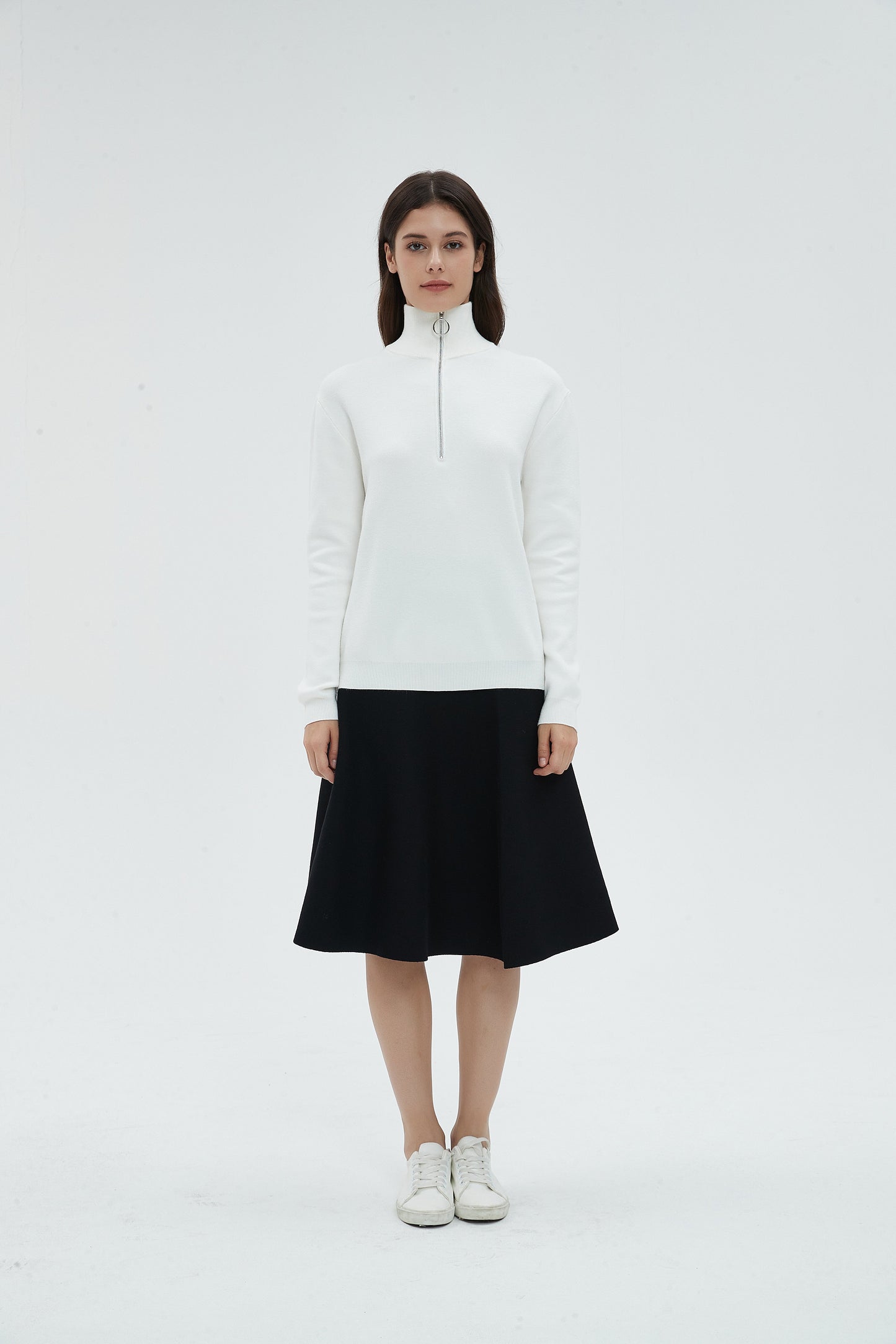 MM COZY ZIPPER COLLAR SWEATER - OFF WHITE