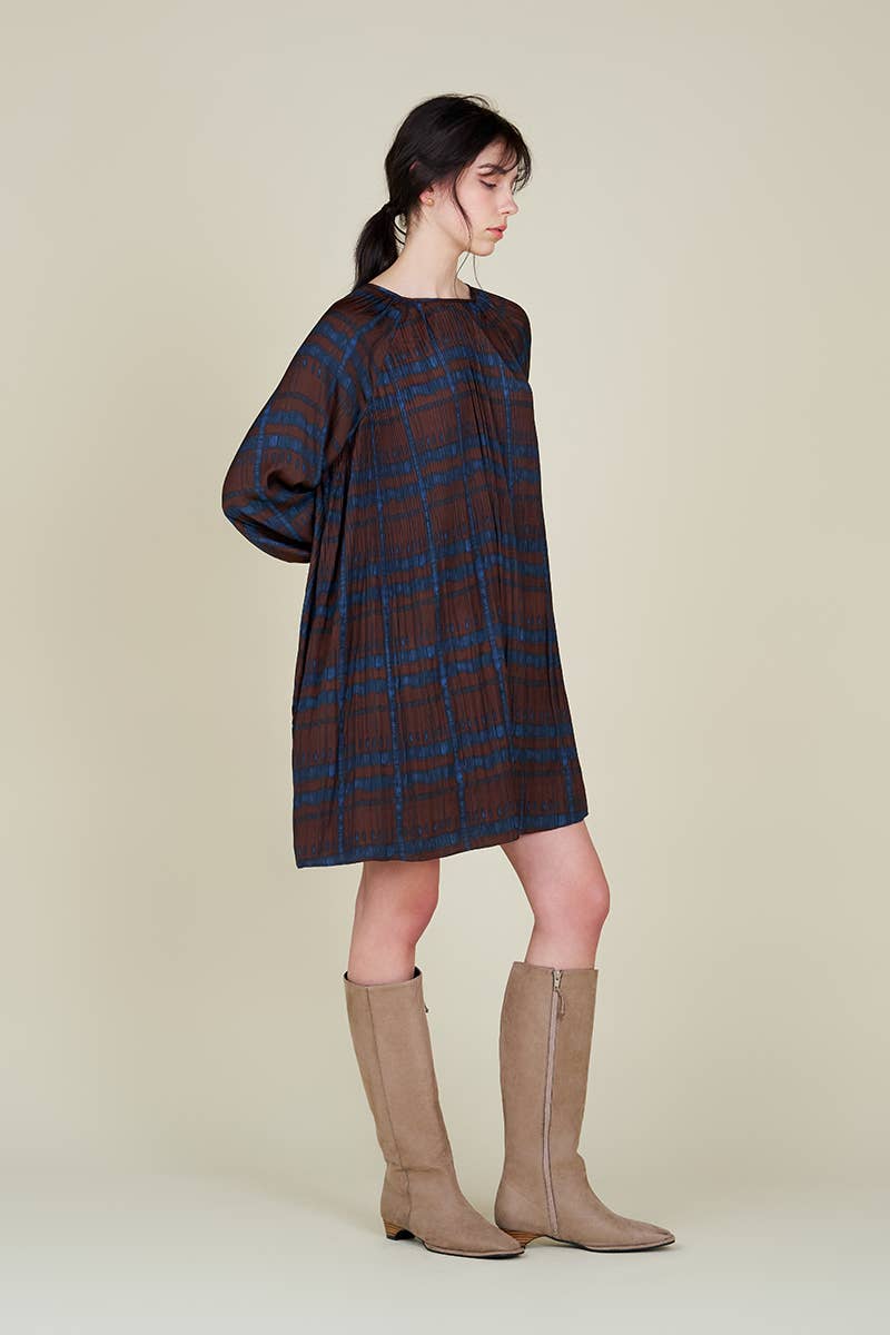 PLEATED PRINT MINI DRESS