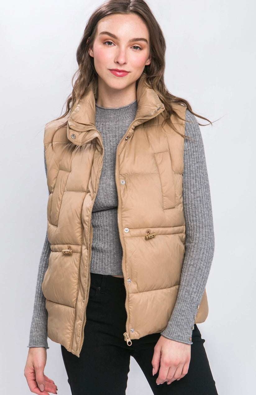 ZIP UP PUFFER VEST