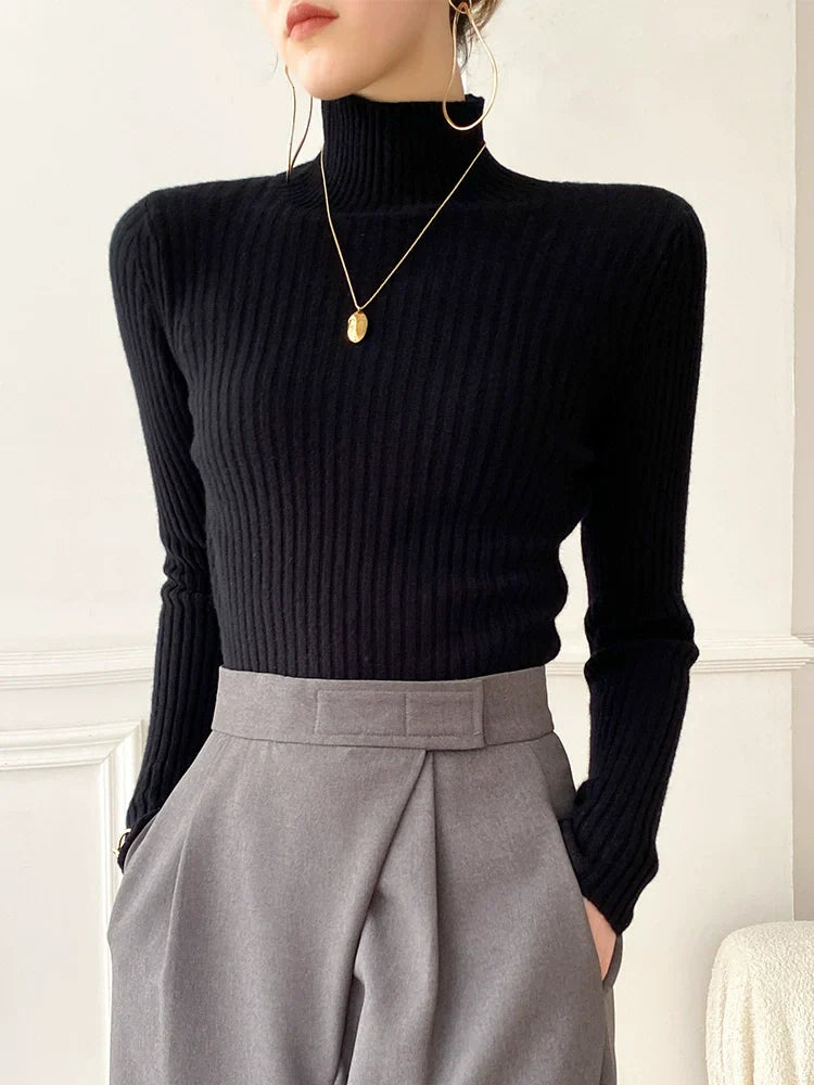 WIDE RIBBED MOCK NECK TURTLENECK
