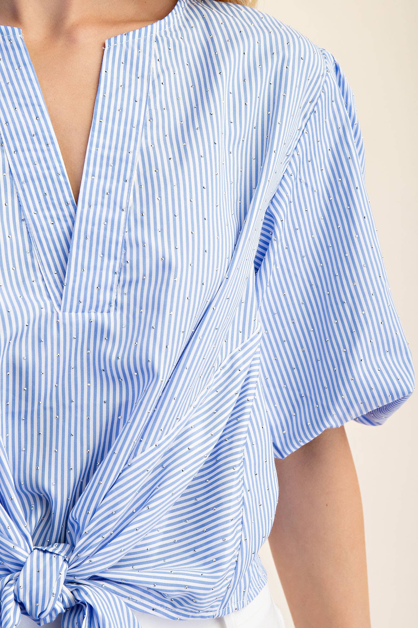 TIE FRONT BUBBLE SLEEVE BLOUSE