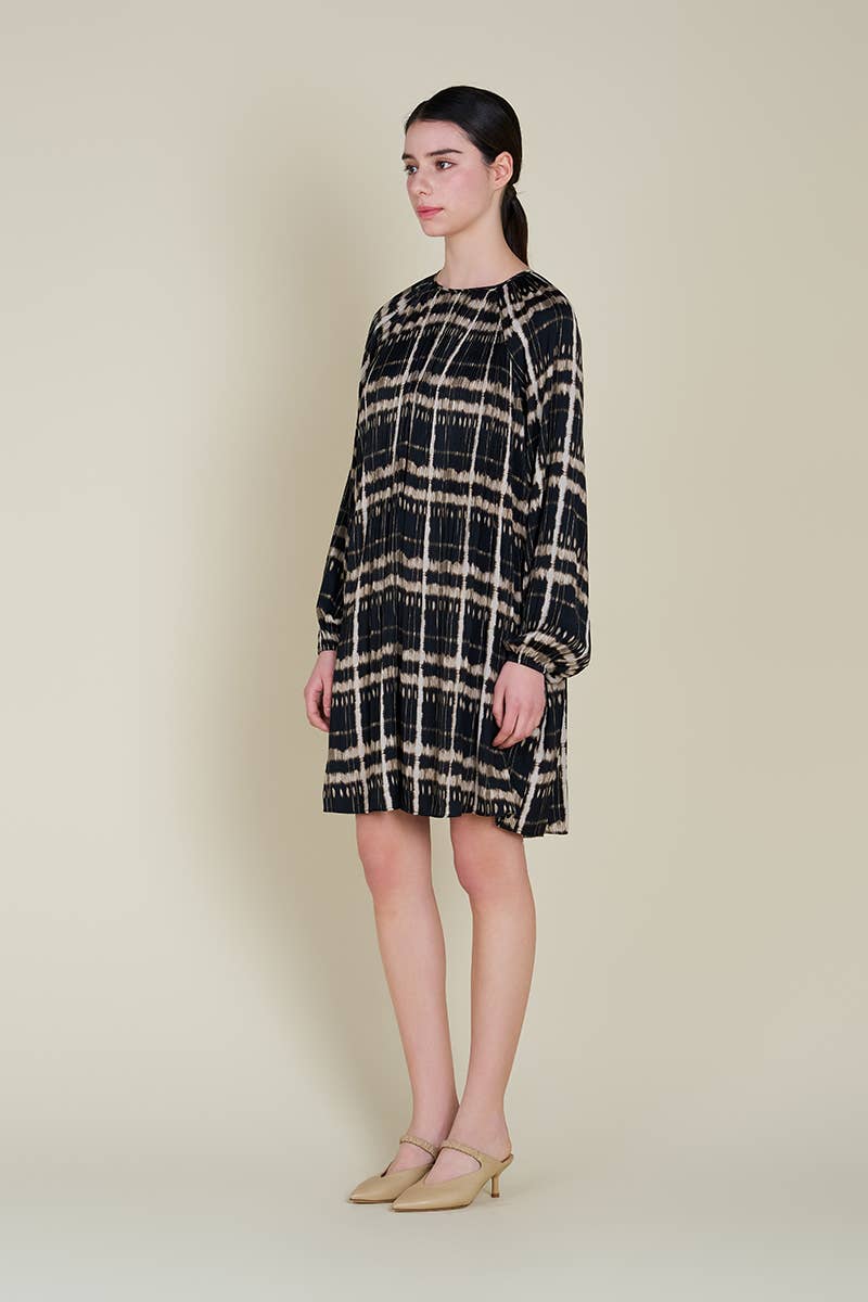 PLEATED PRINT MINI DRESS