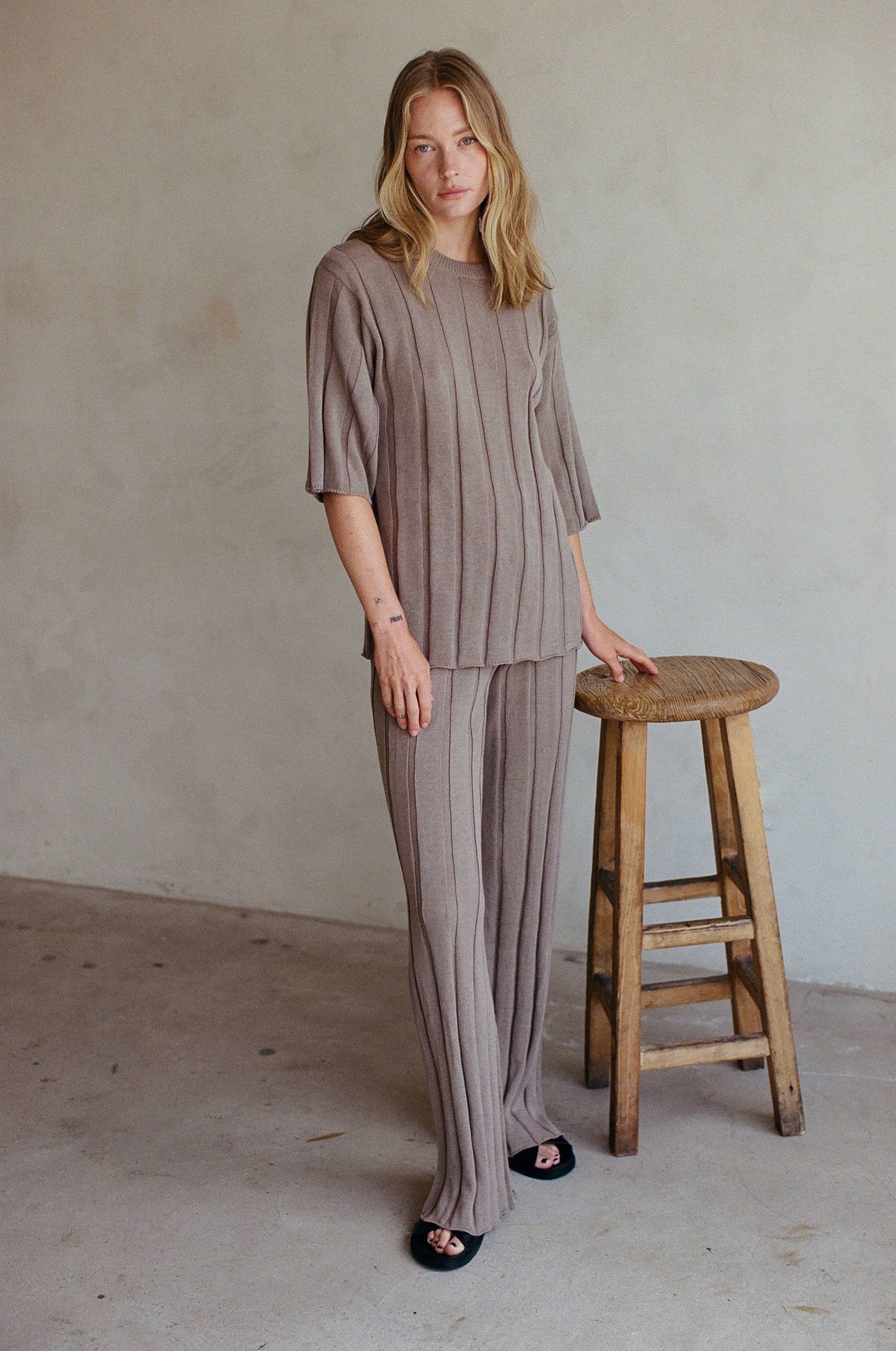 LOUNGE KNIT TOP