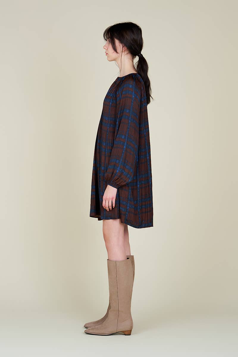 PLEATED PRINT MINI DRESS
