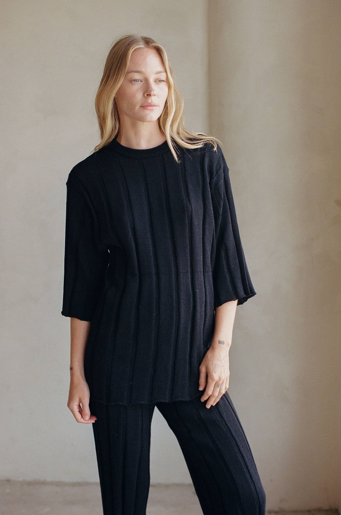 LOUNGE KNIT TOP
