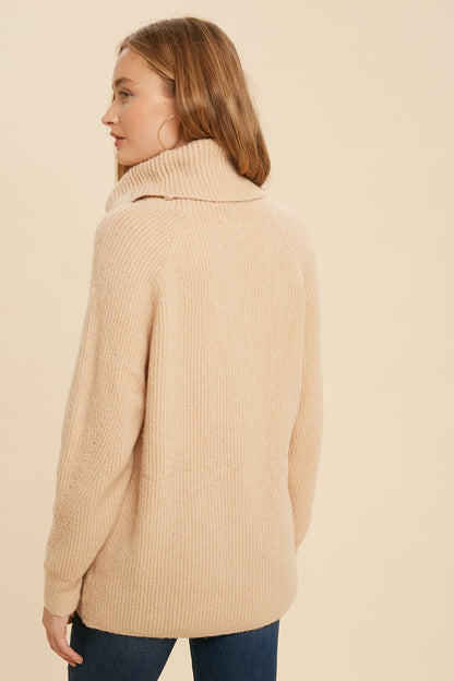OVERSIZED TURTLE NECK SWEATER