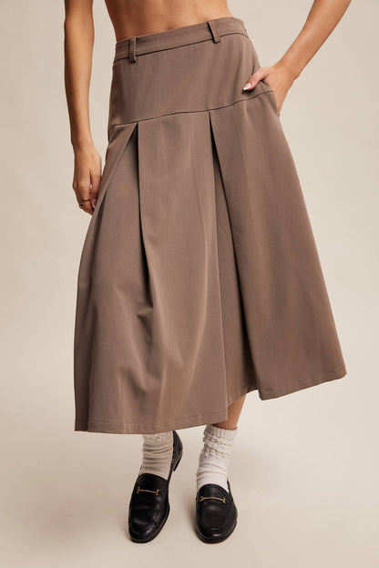 PLEATED KHAKI SKIRT