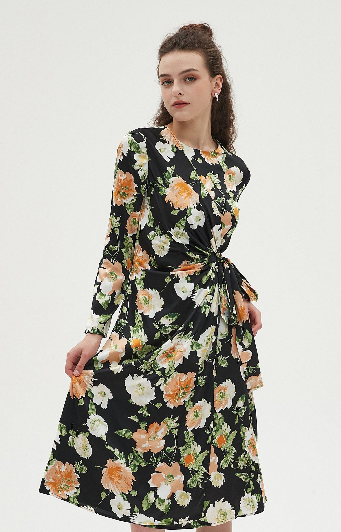 SILKY FLORAL WRAP DRESS byMM