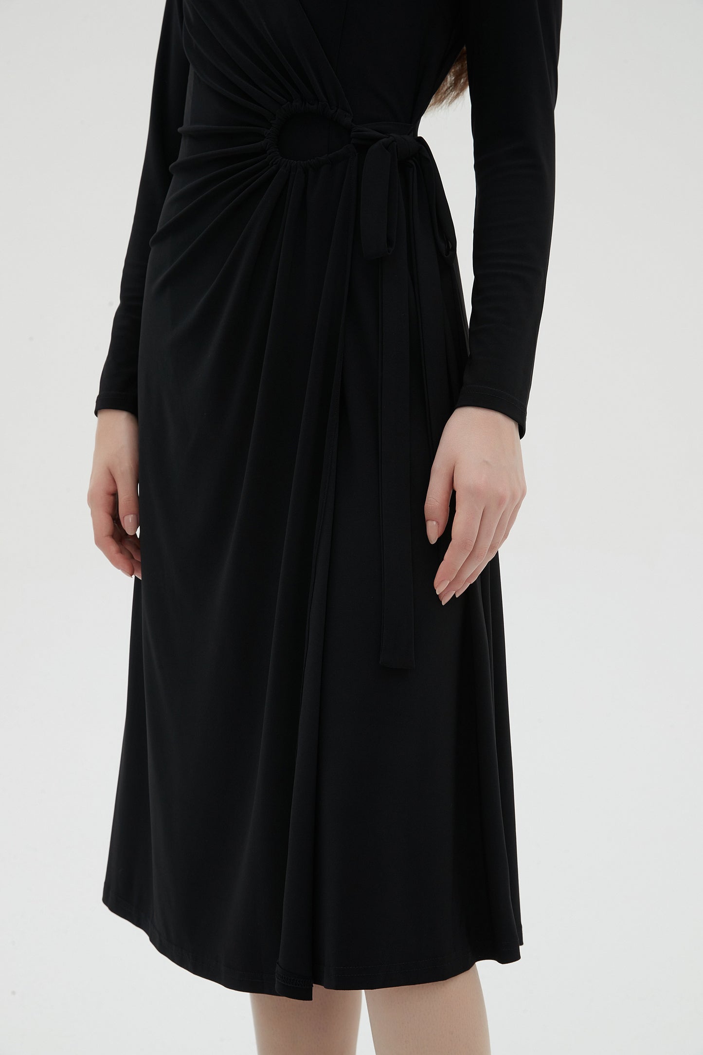 BLACK STRETCH WRAP DRESS byMM