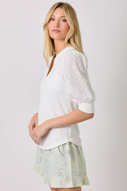 CUTE SLEEVED TOP