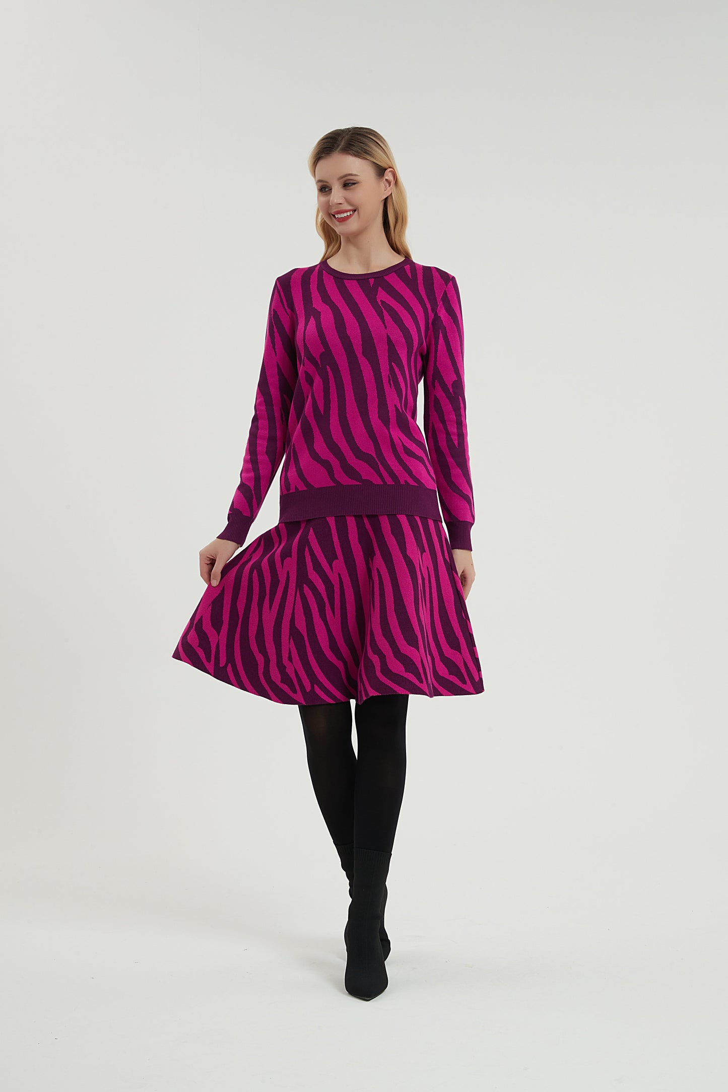 AMAZING MM SKIRT - YEAR ROUND PLUM FUSCHIA ZEBRA