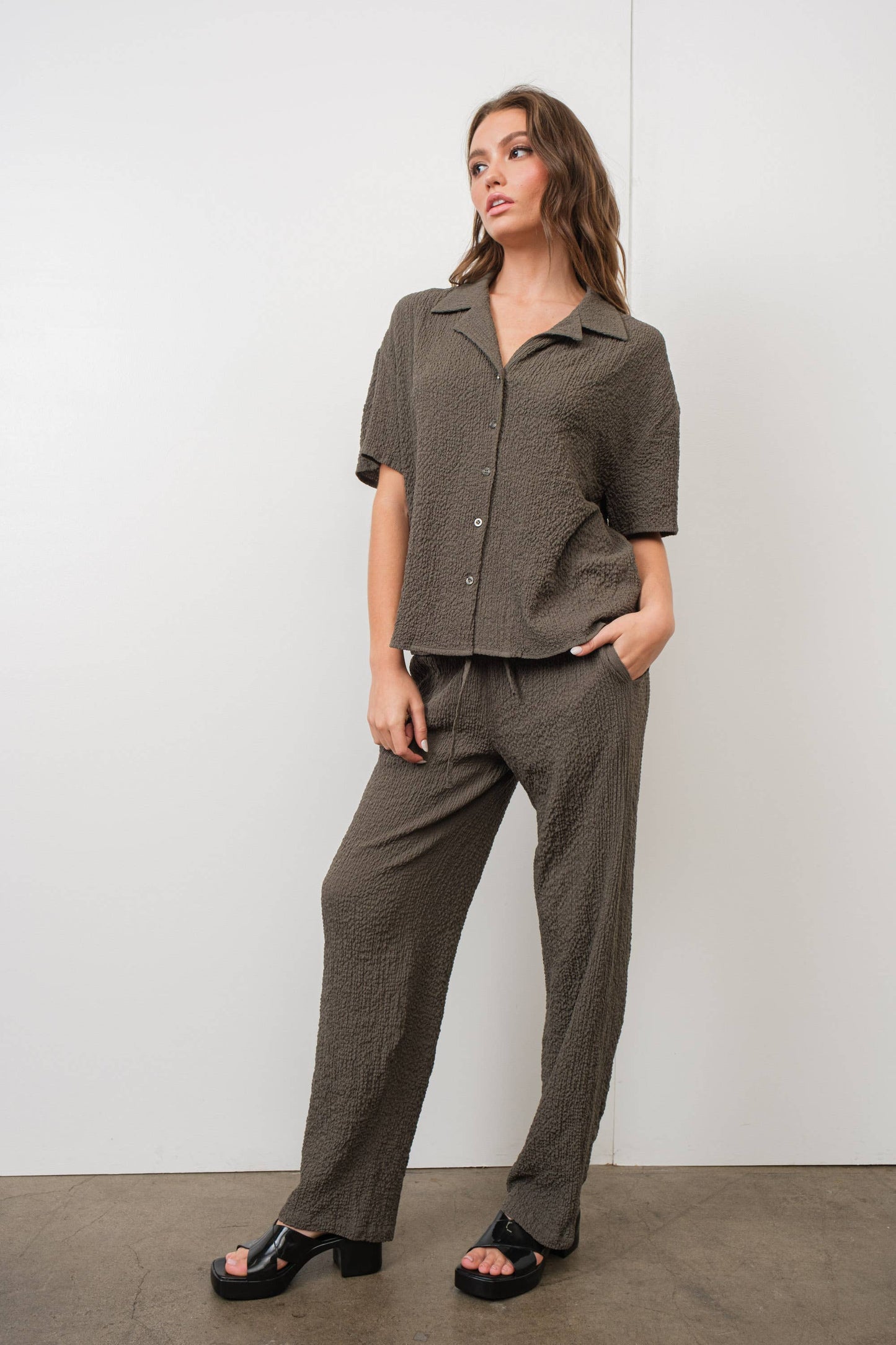 TEXTURED OVERSIZED SHIRT