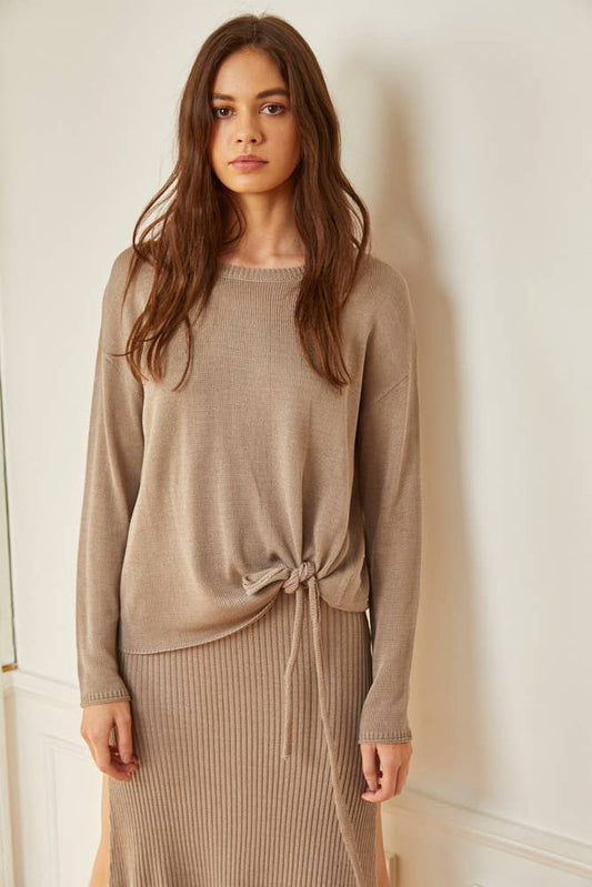 SIDE GATHERED TIE TOP