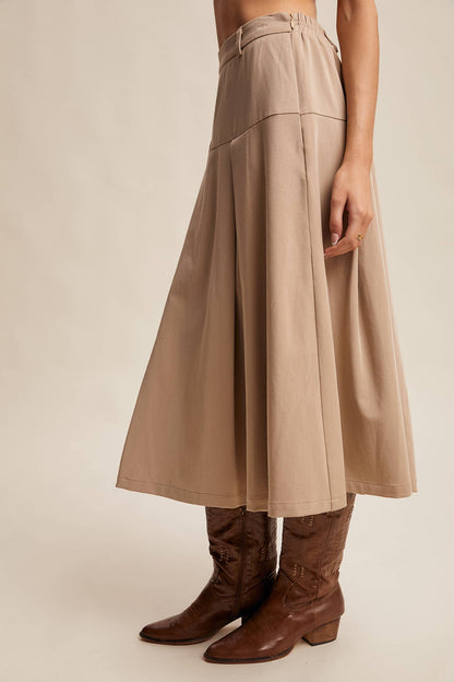 PLEATED KHAKI SKIRT