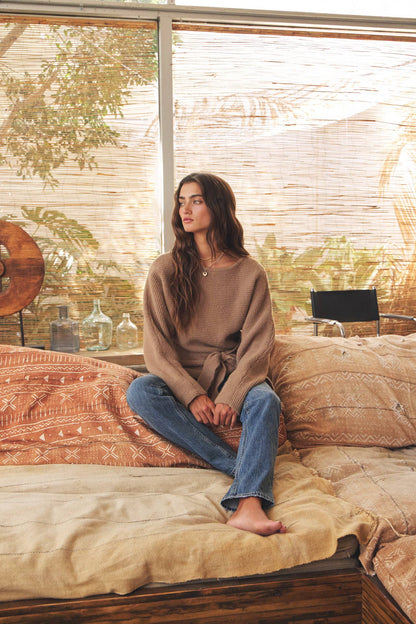RELAXED FIT THICK SWEATER TOP WITH WAIST TIE